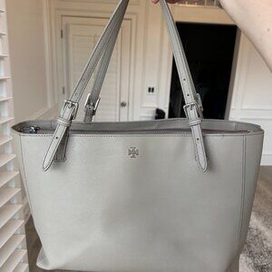 Grey Tory Burch Emerson Buckle Leather Tote Bag 15" Zip Laptop Sleeve